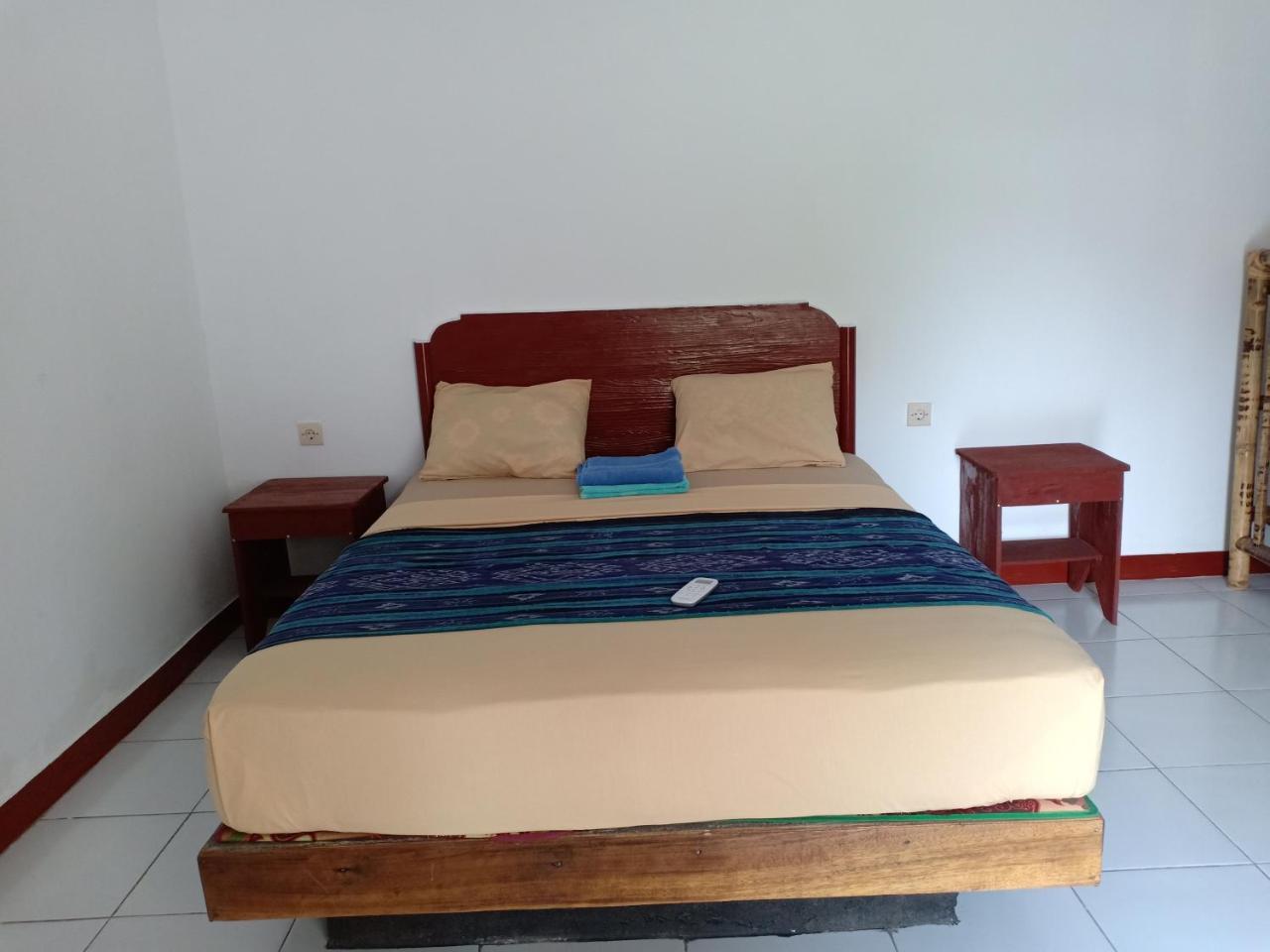 Dewi Garden Guest house *