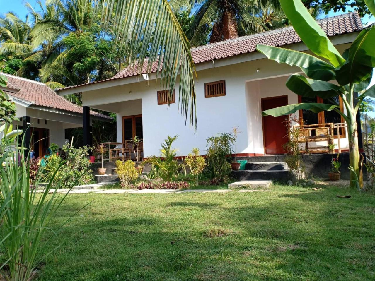 Dewi Garden Guest house *